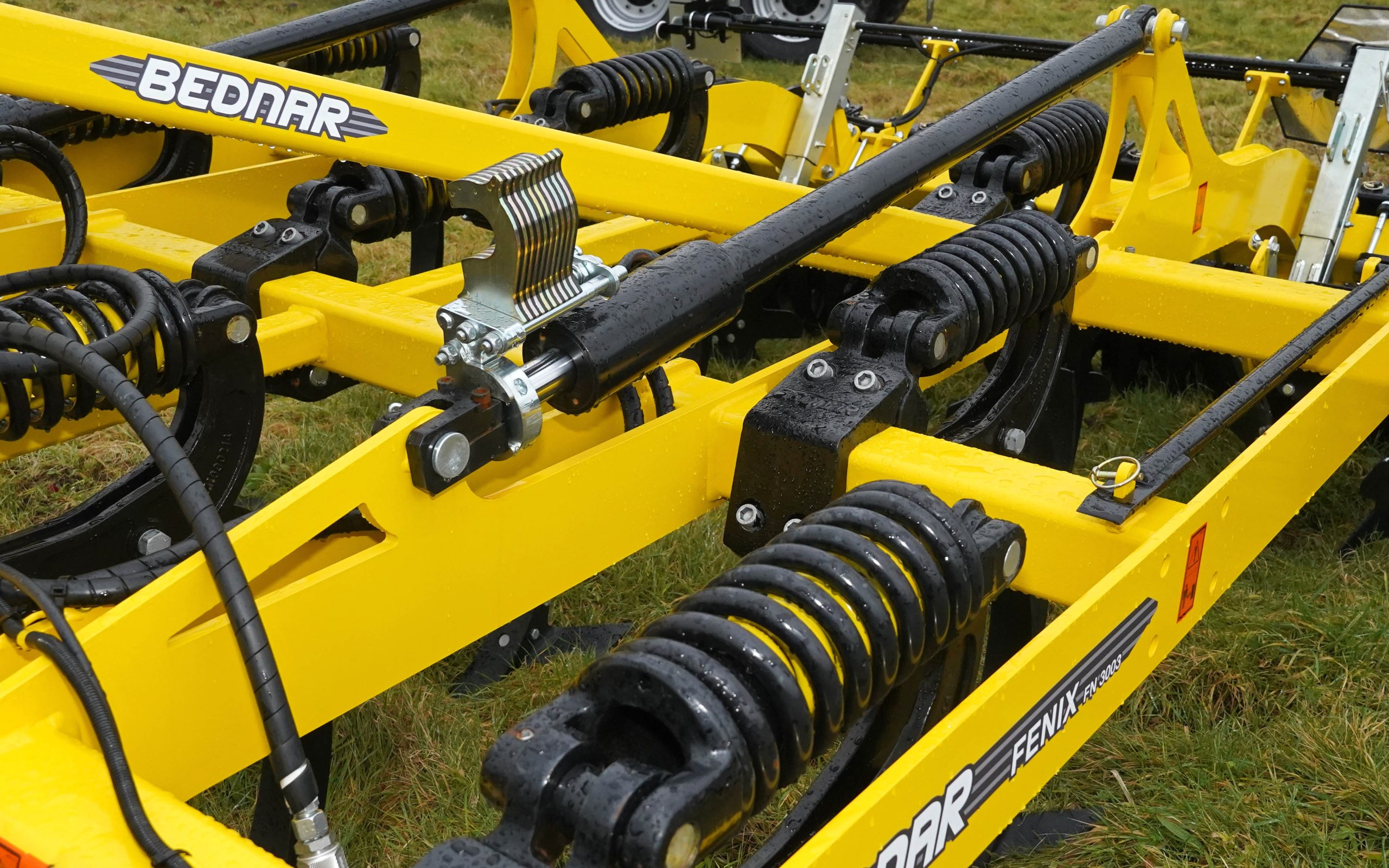The double spring break back is said to deliver a better result while the legs are attached with cast iron clamps