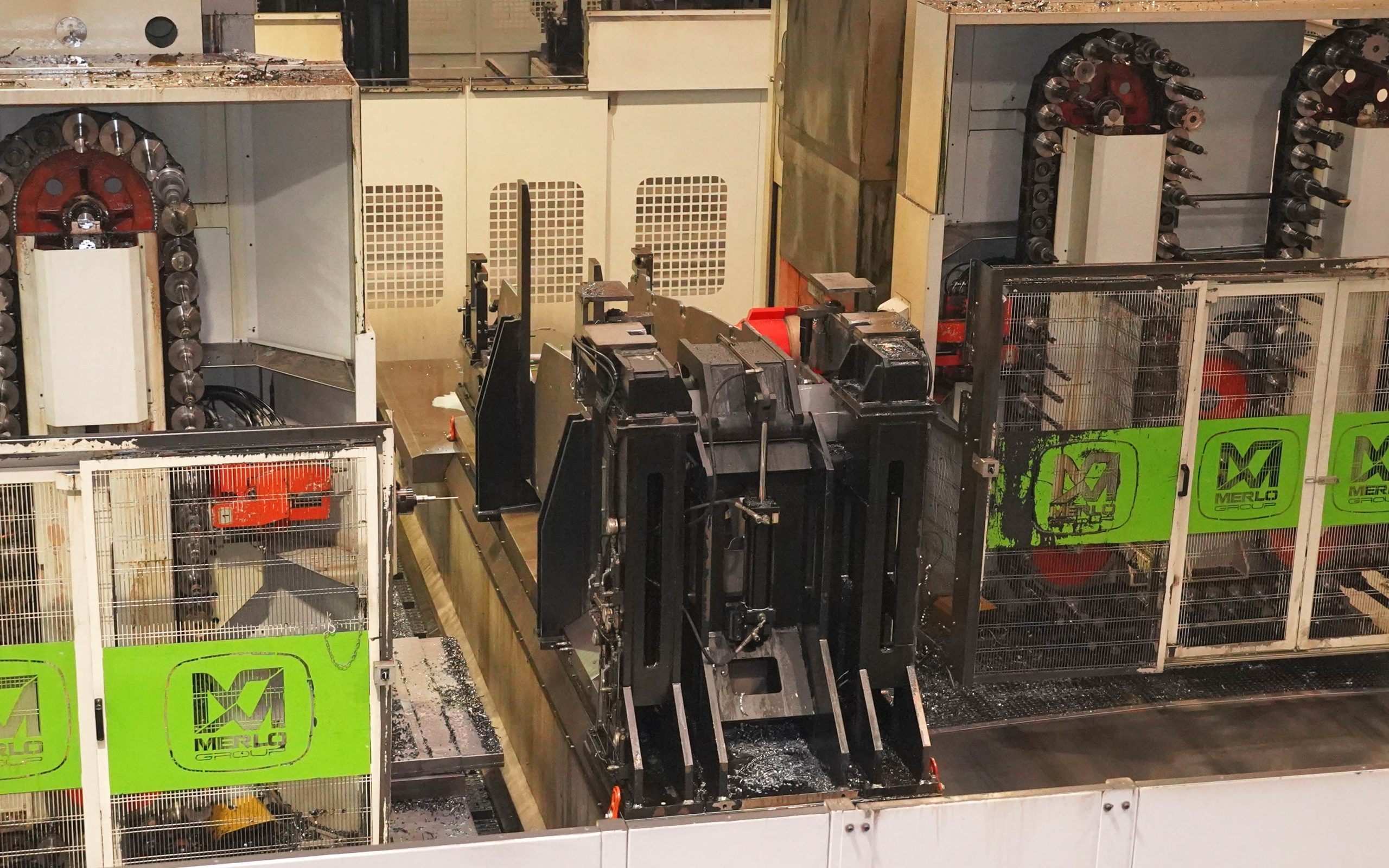 The mainframe is precisely machined by two CNC tools that run together, something which was said to be impossible, but Merlo managed to do it