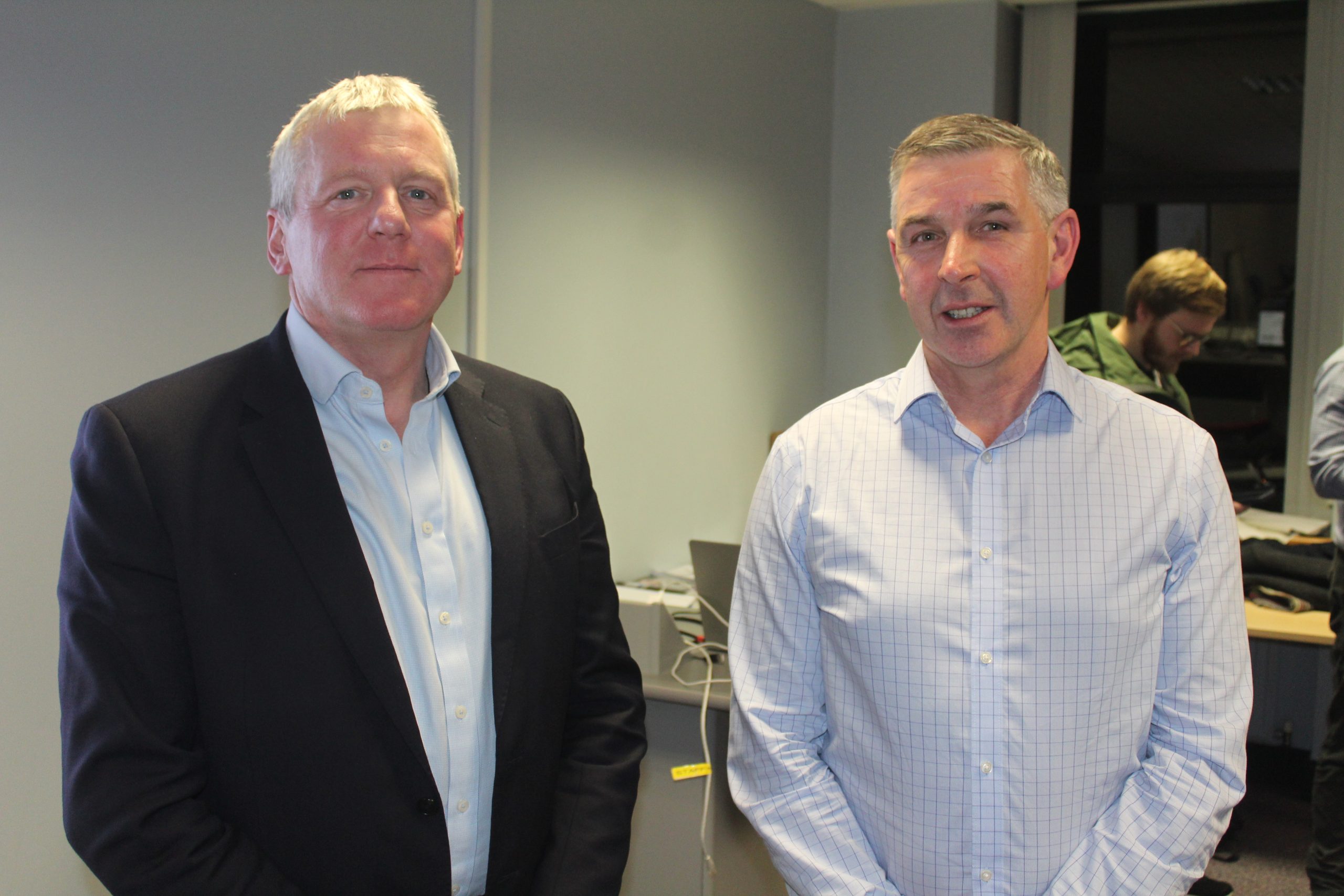 Chatting at the Loughry event (l-r): Chris Johnston, AFBI and Ian Marshall , Queen's University Belfast