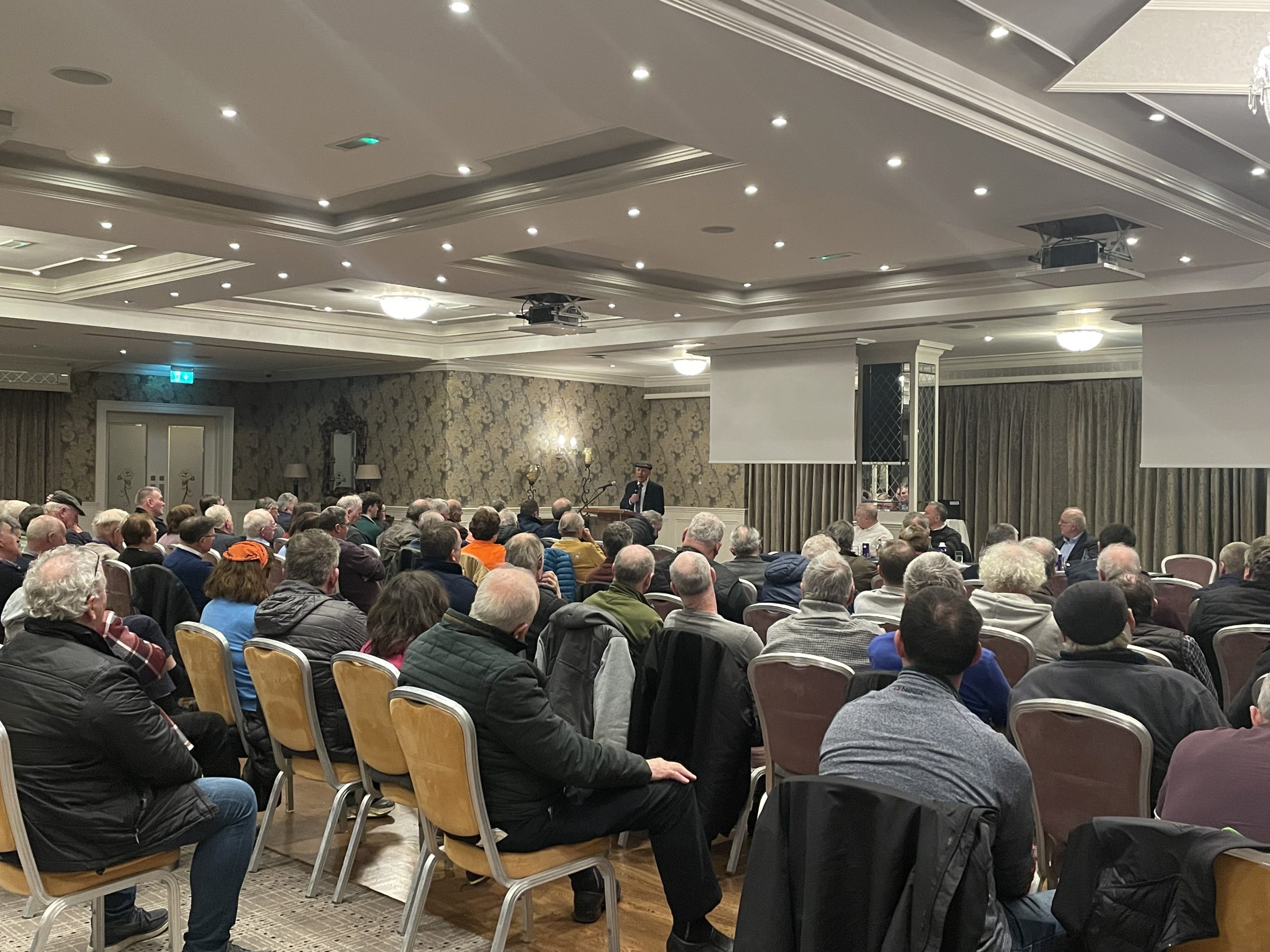 Minister Michael Healy-Rae addressing the Kerry IFA AGM