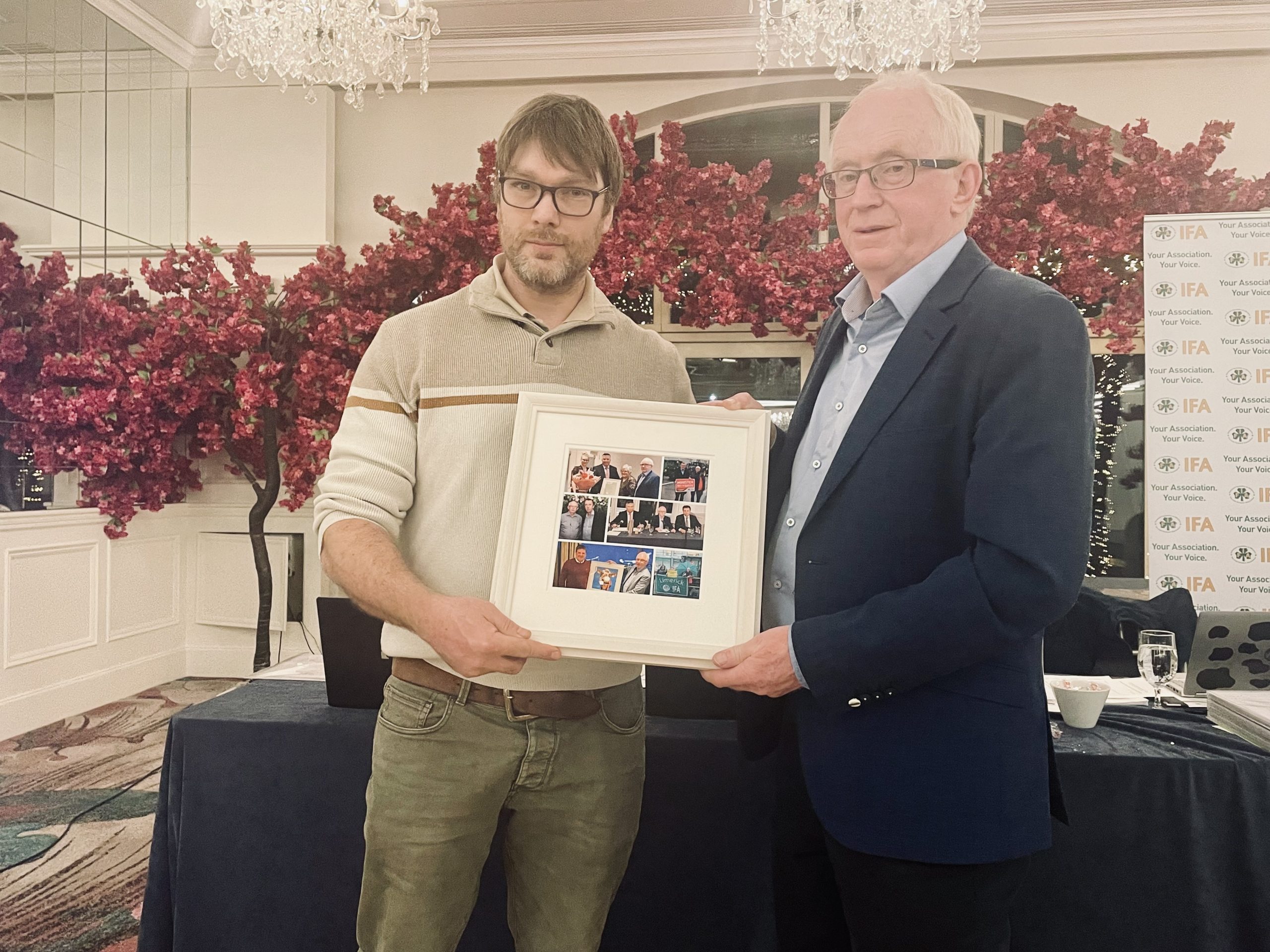 Philip Ruttle, Limerick IFA vice chair making a presentation to outgoing Limerick IFA chair Sean Lavery