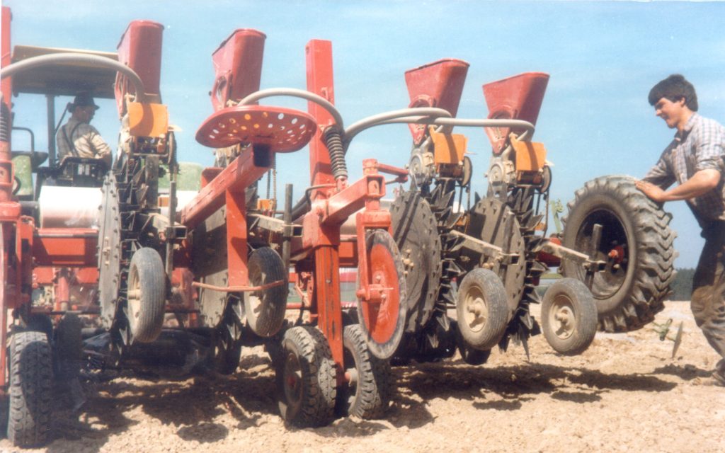 In the early days, Michael Horsch developed his own maize drill with plastic film application