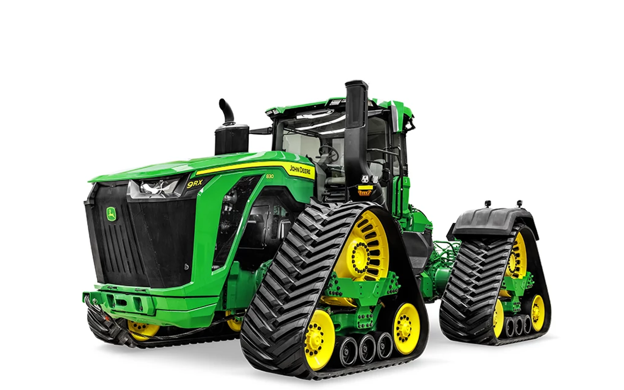 The track at each corner is now the standard format for super-large tractors