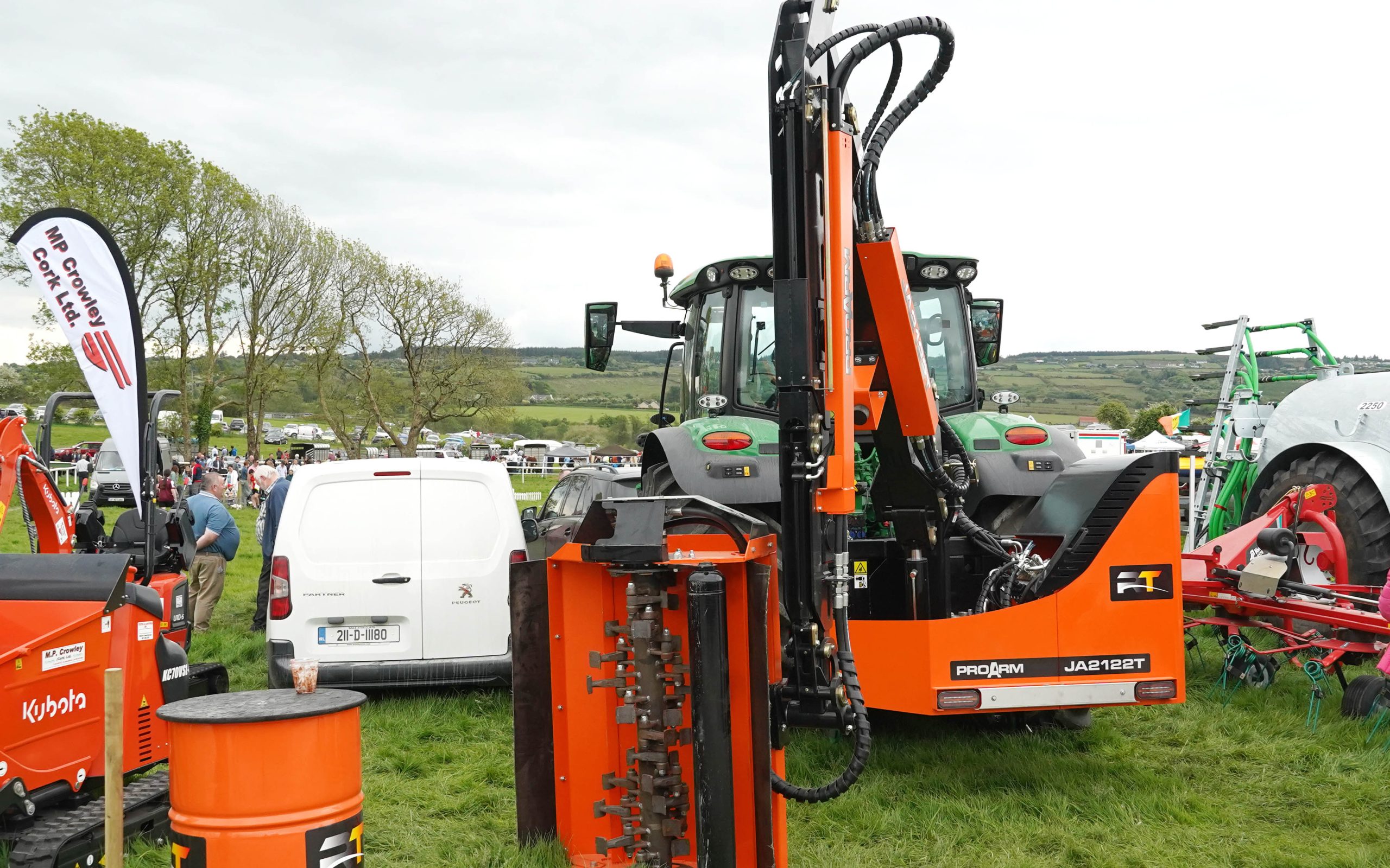 The Kerry show is local to RT Sales, so they brought a hedge trimmer along in support