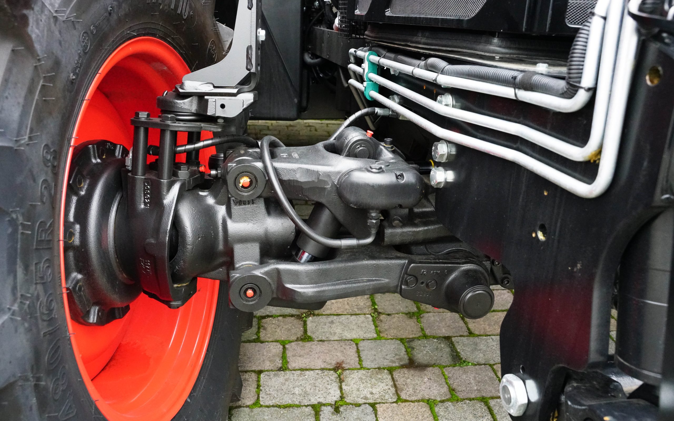 Throughout the years Zetor kept up to date with its engineering and design