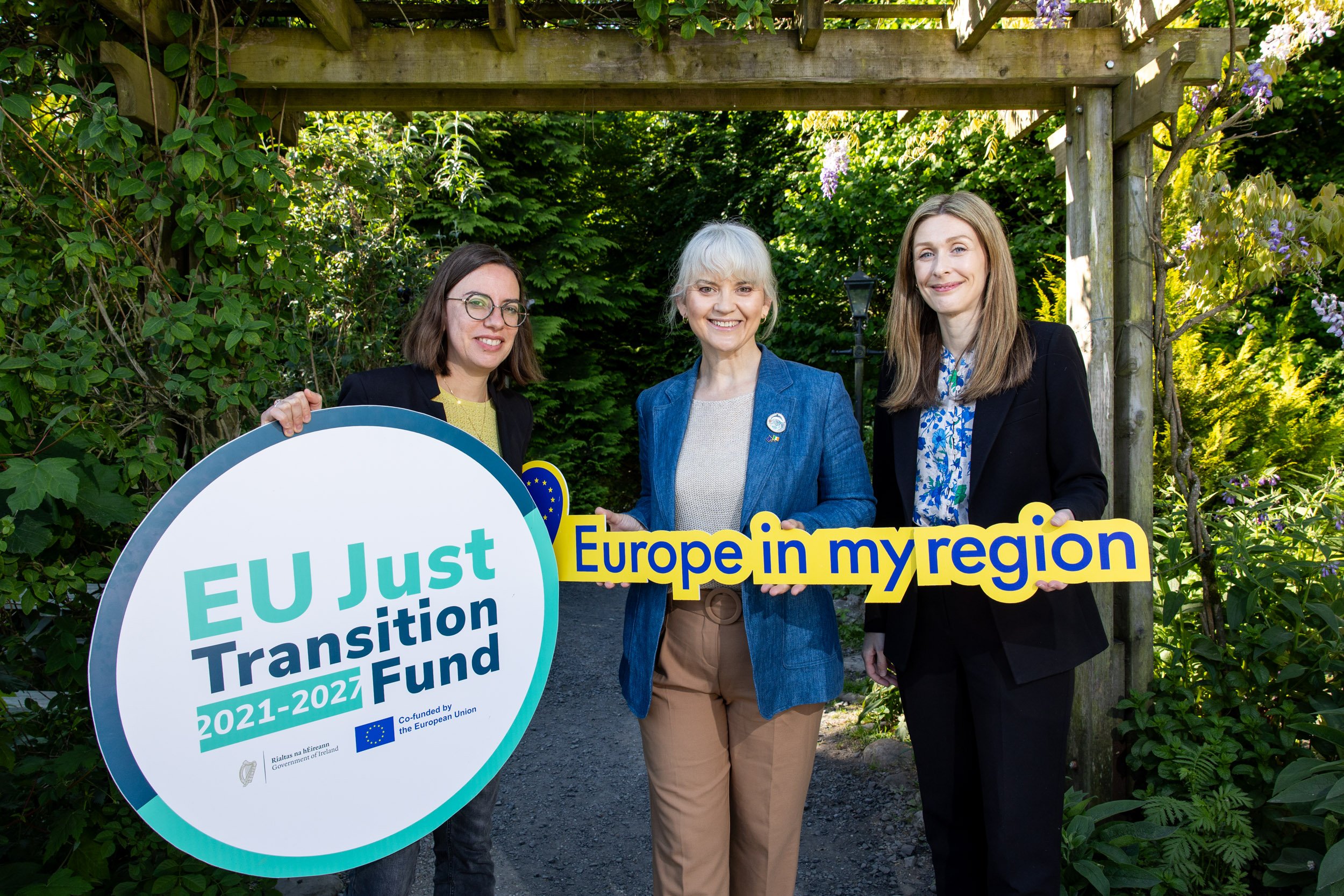 Stephanie Ganter-Houzel, programme manager, Directorate General for Regional and Urban Policy, European Commission; Shirley Clerkin, project manager, Tòchar Midlands Wetlands Restoration Scheme; Clare Bannon, acting director, Eastern and Midland Regional Assembly. Image source: Karl Hussey Photography