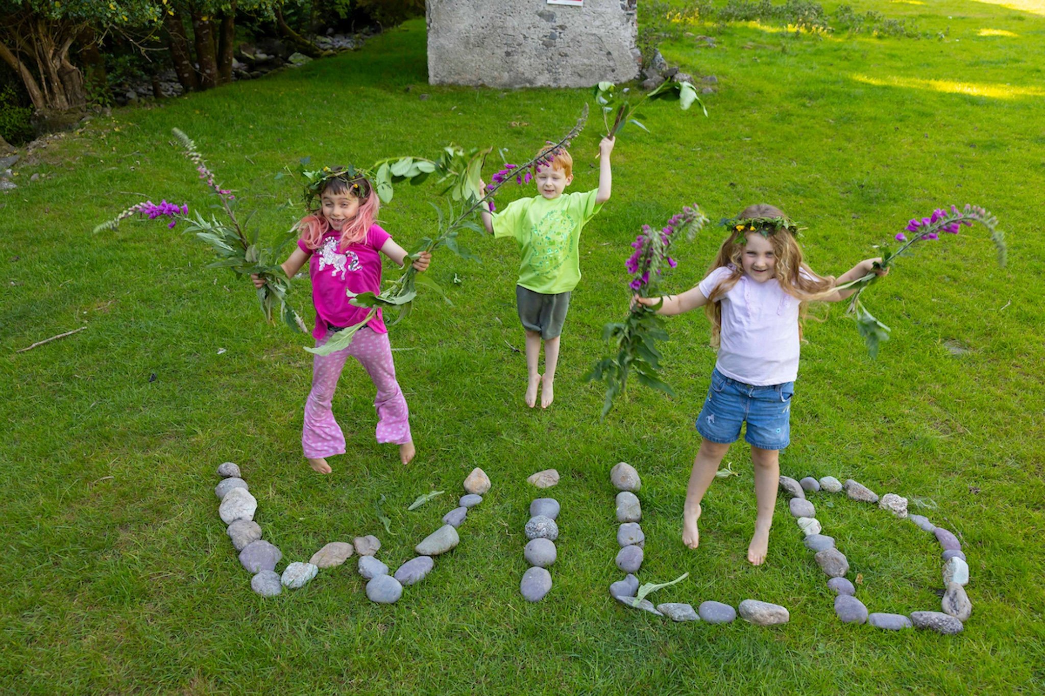 Six-year-olds Clarke Ní Chaoindealbháin, Noah Kavanagh, and Daisey McCann at the launch of the festival. Source: Patrick Browne