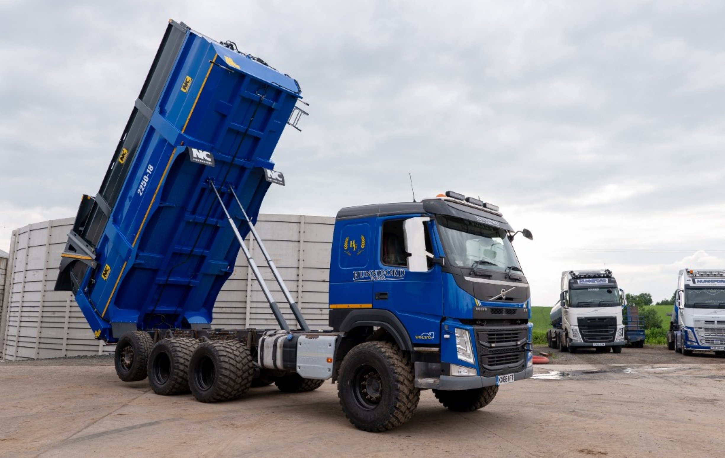 The unit was developed to save depreciation costs on a tractor and trailer system