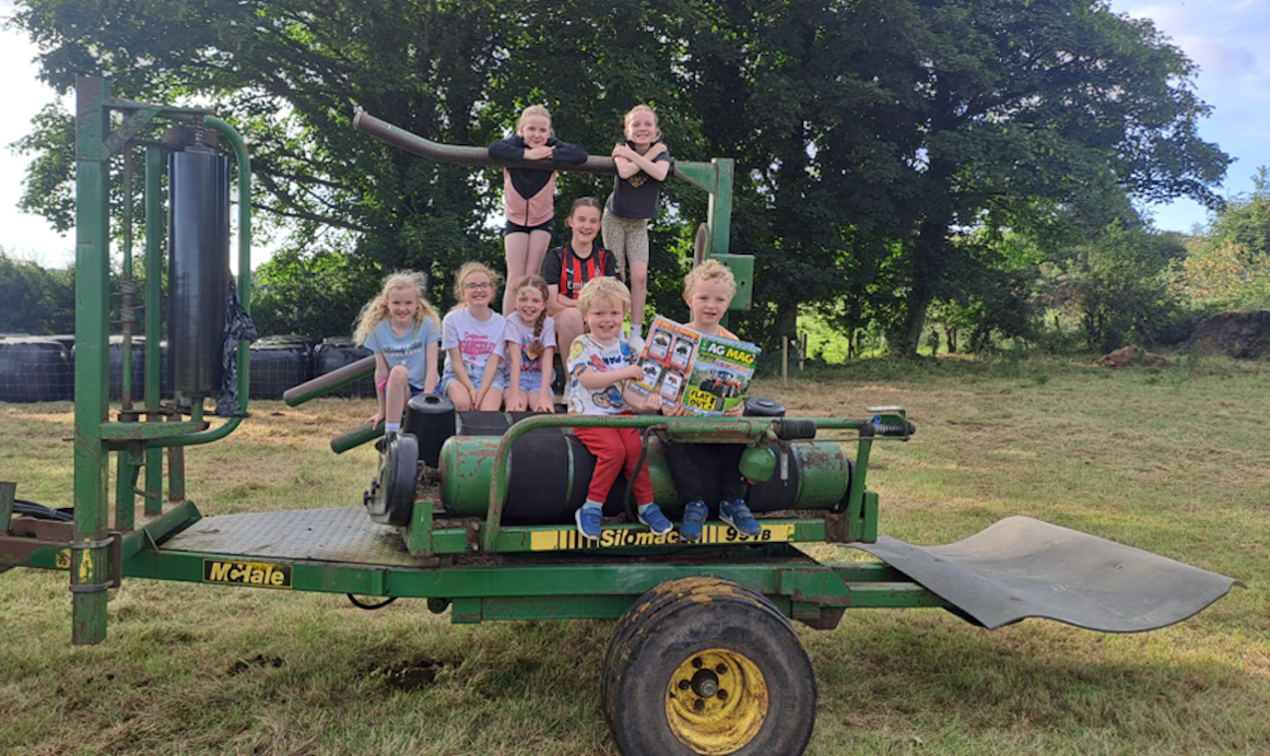On Frazer’s farm with the Frazer and Sutherland cousins in Derrylea, Kilmactranny, Co. Sligo. (Back row, L-R): Elyse Sutherland, Aoibhe Sutherland, Amy Frazer. (Middle Row, L-R): Hannah Sutherland, Emily Sutherland, Grace Frazer. (Front Row, L-R): Noah Frazer, Ben Sutherland