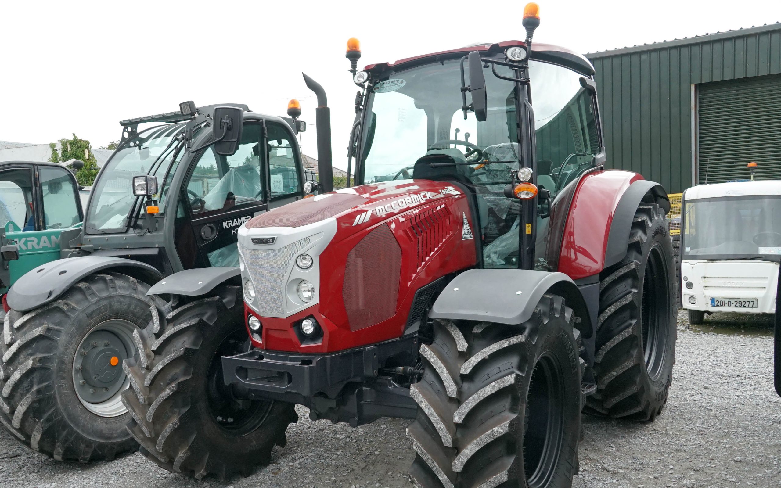 Smaller tractors such as the X6 series are more popular, and the X5 series has been Maher Tractor's bestseller