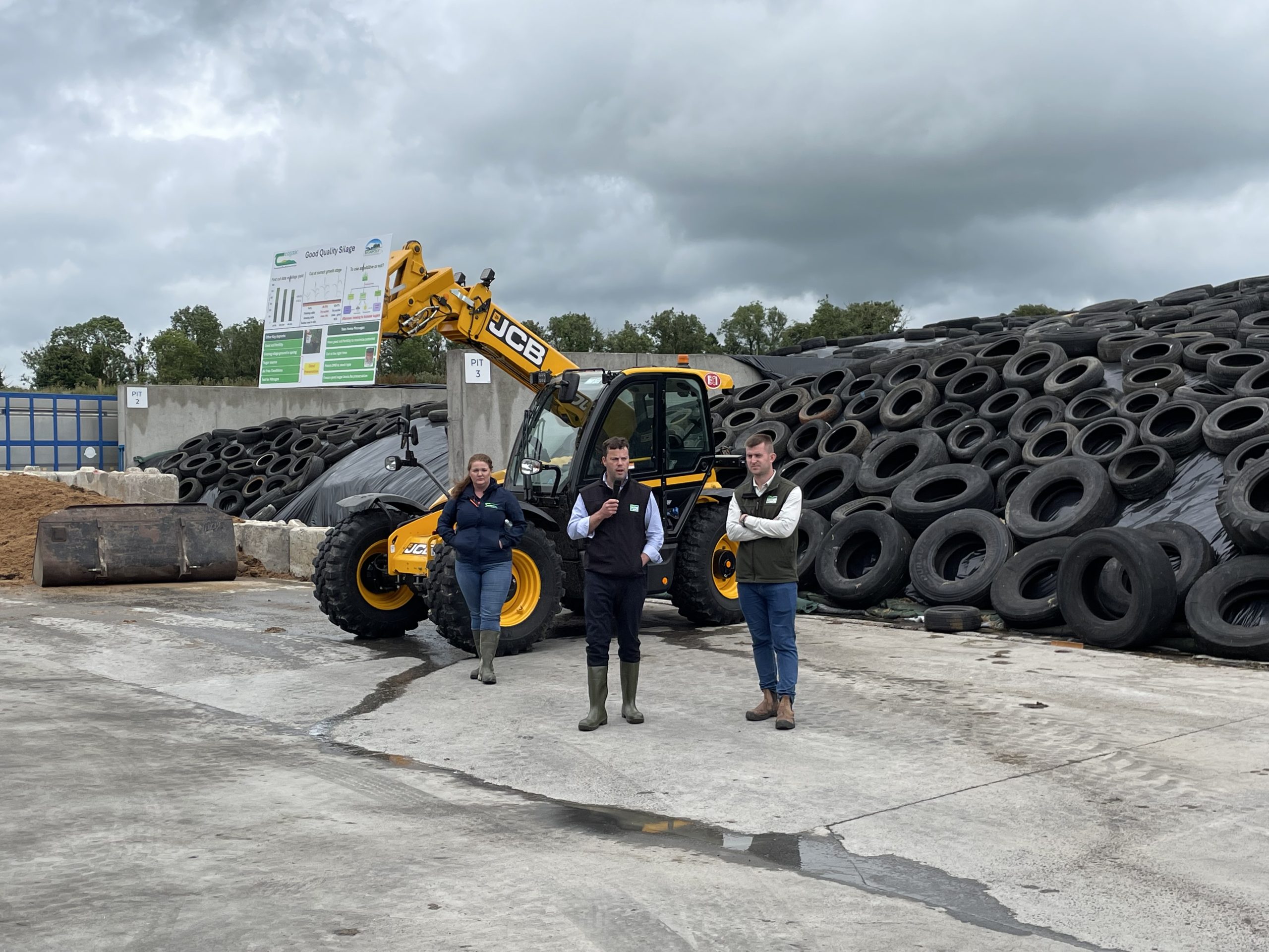 L-R: Teagasc's Katie Kilmartin; Liffey Meats procurement manager Sean O'Beirne; and Liffey Meats sustainability officer, Nathan Galligan