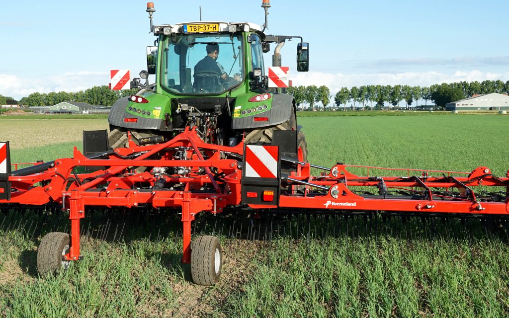 The lightweight tines are designed to rake the soil rather than cultivate it