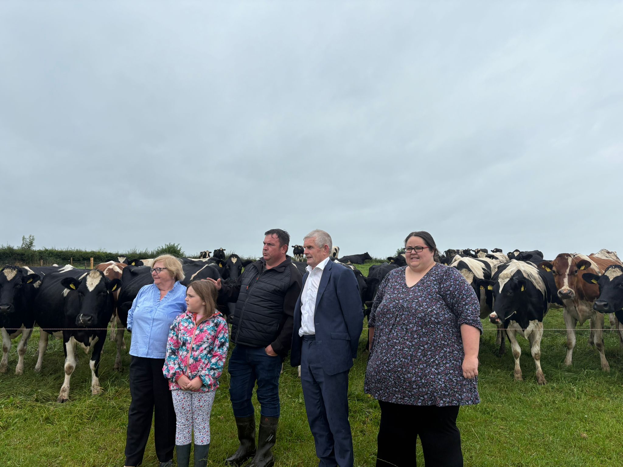 (l-r) Geraldine Gregan; Aoibhinn O'Dwyer; Micheál O’Dwyer, chair of Clare ICMSA; Joe Cooney TD; and Catríona Power, Clare Macra Na Feirme. Source: Joe Cooney