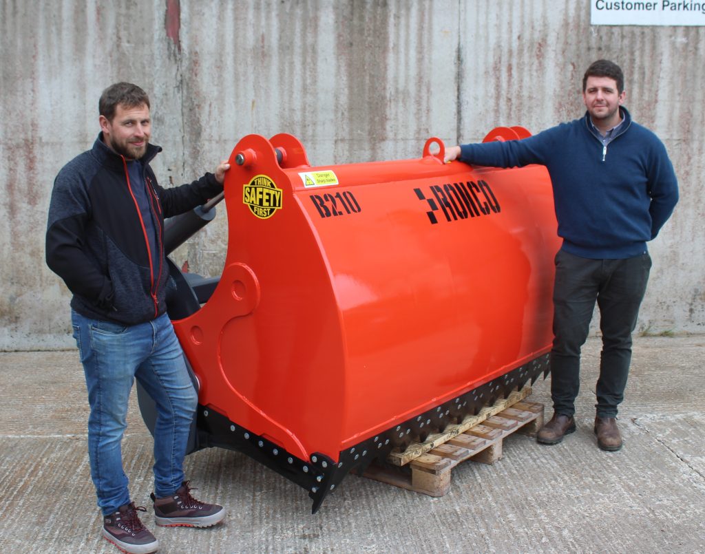 Mark Gardiner (left) and Sam Cherry, from Oxford-based Cherry Products, attended the recent Ronco dealer event