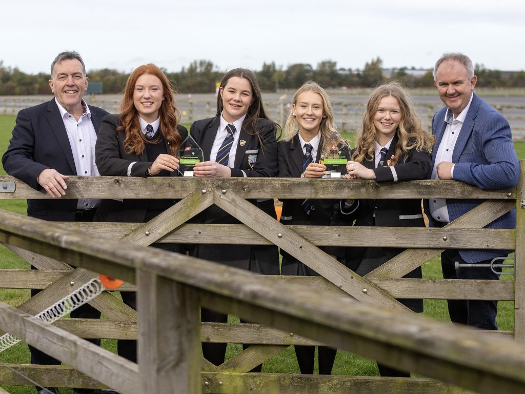2025 ABP Angus Youth Challenge runners-up: Markethill High School (L-R) Autumn Mulholland, Ellie Gilmore, Rachel Johnston and Natasha Dicks with George Mullan, managing director, ABP in Northern Ireland (Left) and Charles Smith, Certified Irish Angus Producer Group (Right) Source: ABP