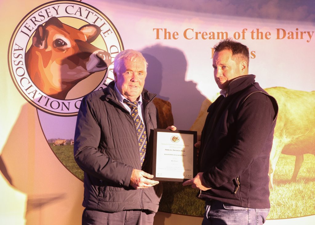 Tim O’ Connell presenting Ben Tyrell with his award