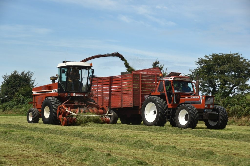 The Hesston 7735 and Fiat 180-90 made the perfect 1990s nostalgic pairing