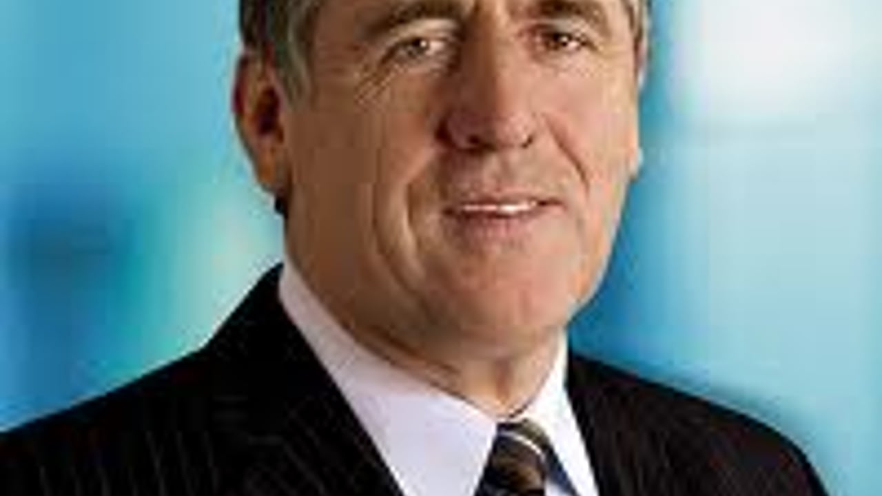 Minister Tom Hayes