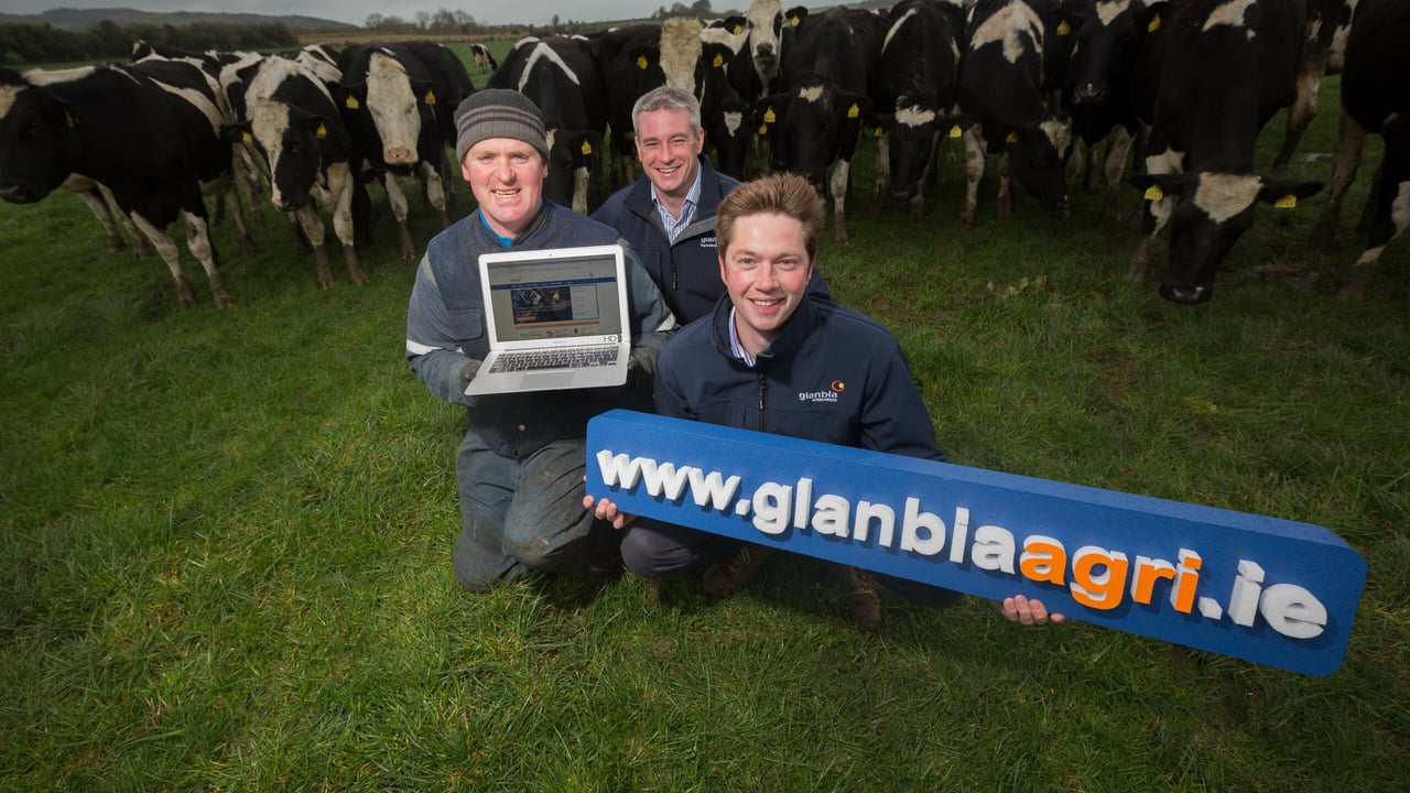 Pictured at the launch are, from left: Glanbia supplier George Kenny from Lisdowney, Co. Kilkenny; Shane McElroy, Glanbia Veterinary Practitioner and James Fitzpatrick, Ruminant Business Manager, Glanbia Agribusiness.