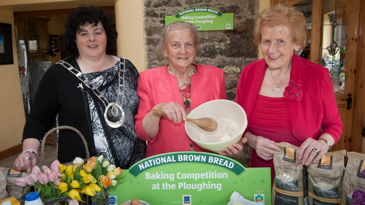 Wooden spoons at the ready - brown bread bake off!