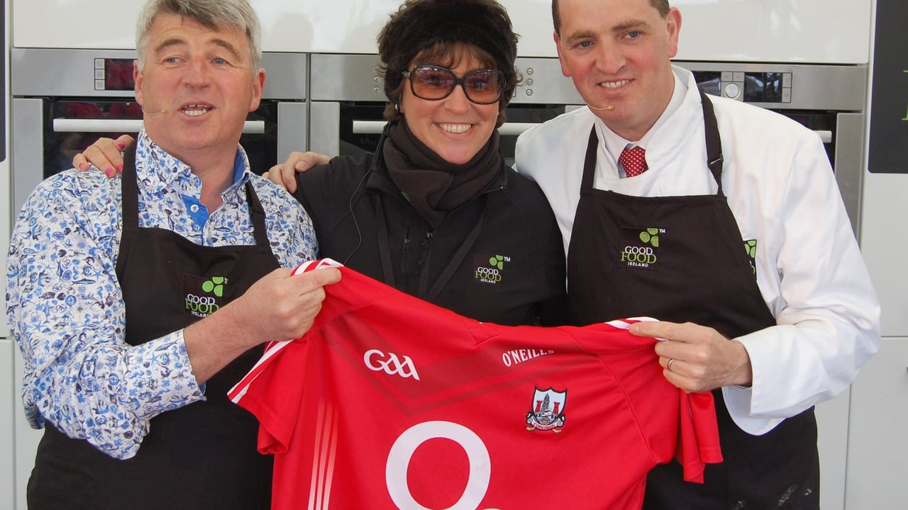 Enjoying the 'craic' on Day 3 of the Golden Shears World Sheep Shearing Championships: Celebrity Chef Martin Shanahan; Margaret Jeffares, Managing Director Good Food Ireland and Government  Chief Whip Paul Keogh TD