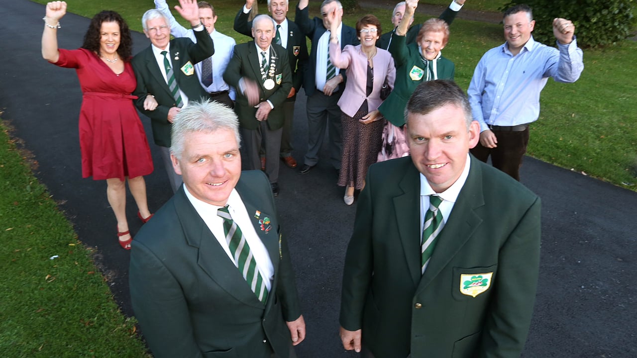 Eamonn Tracey from Carlow and John Whelan from Wexford being cheered on by NPA Managing Director Anna May McHugh, NPA Chairman PJ Lynam, members of the National Ploughing Association, friends & family.