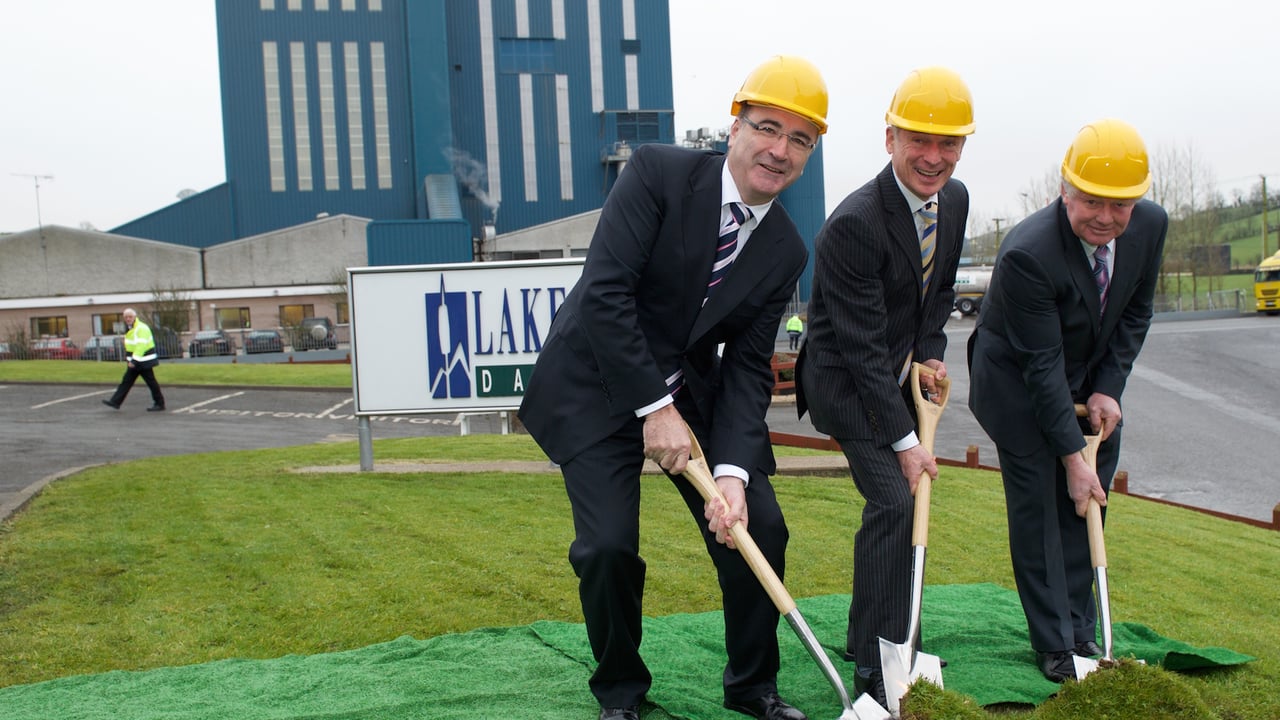 Lakeland Dairies Group Chief Executive, Michael Hanley,  with Richard Bruton, Minister for Jobs, Enterprise and Innovation and Lakeland Chairman, Alo Duffy. 
