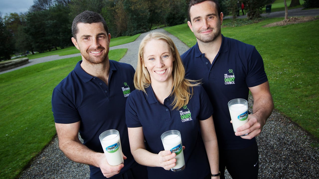 Rob Kearney,  Derval O'Rourke and Dave Kearney at the launch of National Dairy Week