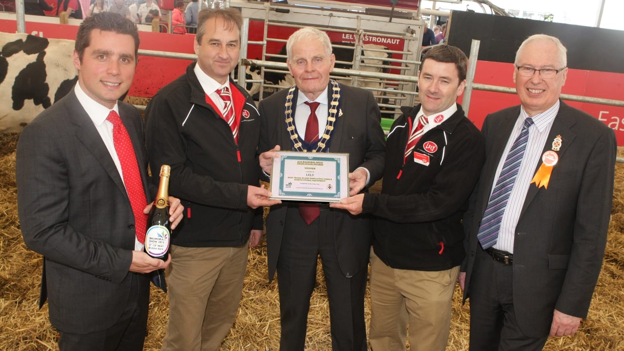 Balmoral Show and RUAS representatives with Jim Irwin (L) and Tomás Cooney (R) of Lely