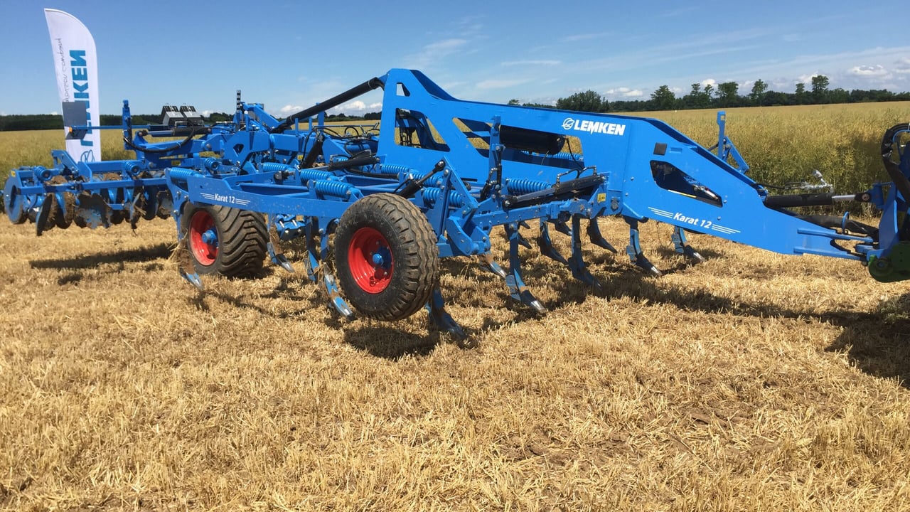 Lemken Karat 12 stubble cultivator