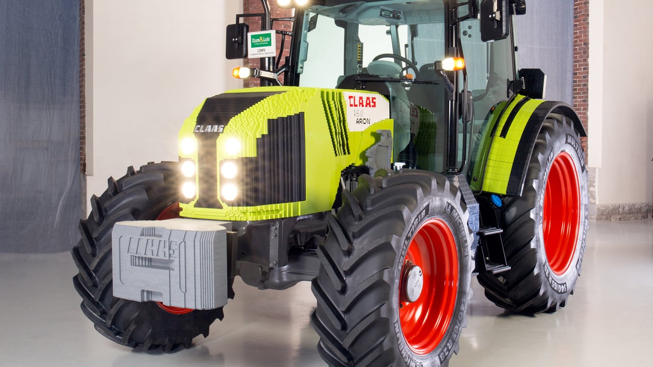 Full-scale lego model of Claas 460 