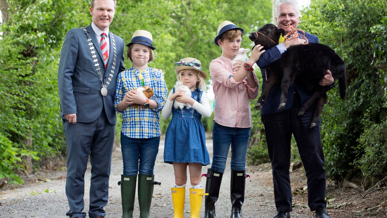 Mayor of Co. Cork Councillor Seamus McGrath, Greg, Liah and Marc O'Toole and Chairman of the Munster Agricultural Society Gerard Murphy pictured at the launch of the Cork Summer Show. Image: Clare Keogh