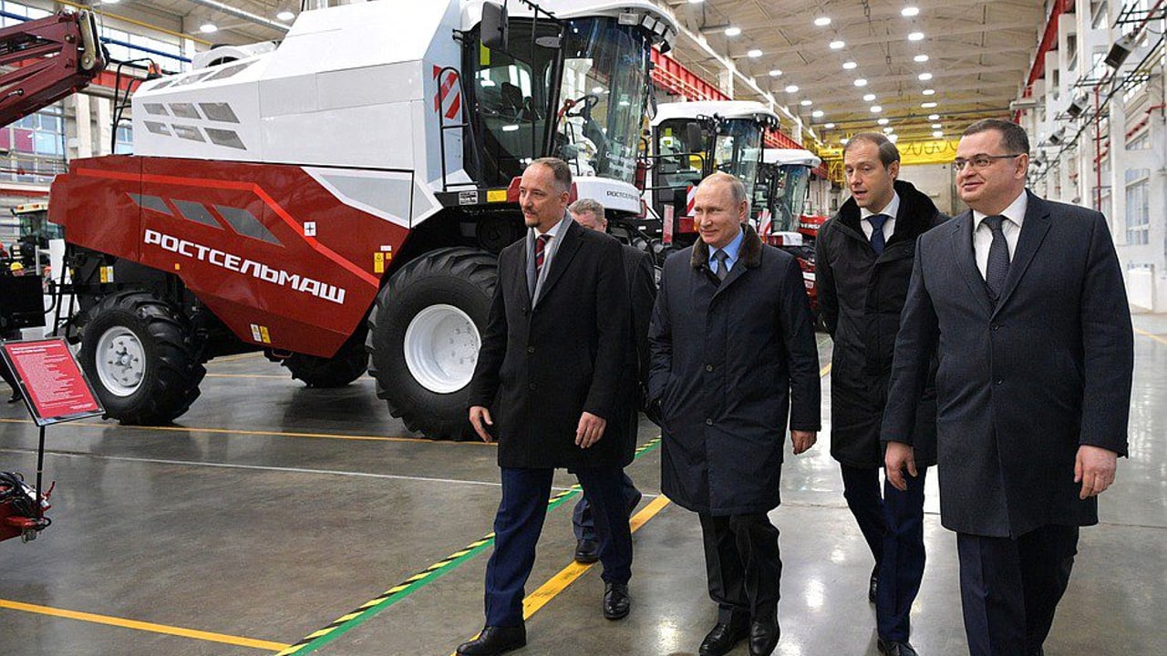 If Putin lost the presidency he'd 'become a combine operator'