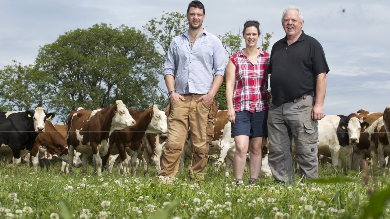 L-R: Alan Hanbidge , Linda Cliffe Hanbidge and Gordon Hanbidge    Image source: David Ruffles