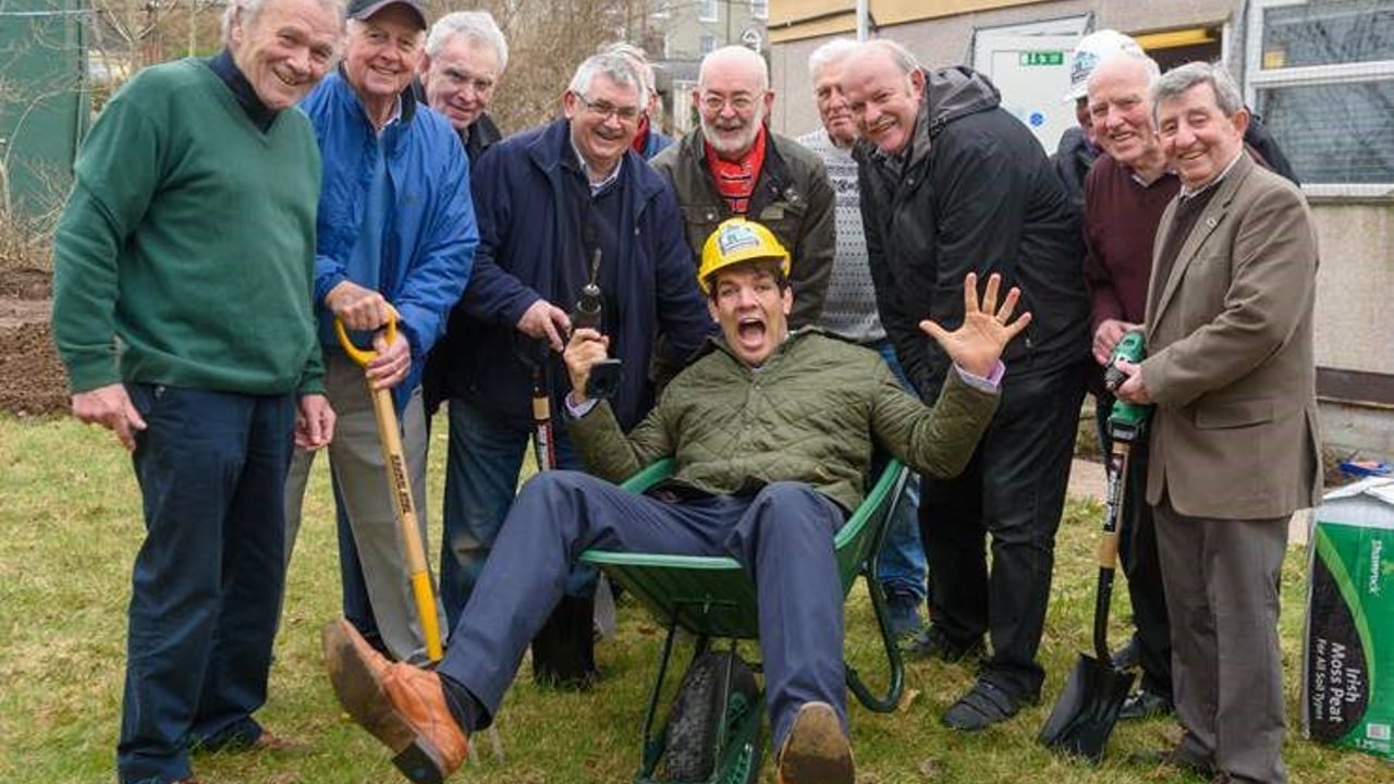 L-R: Donncha O’Callaghan with members of Men’s Shed, Passage West, Co. Cork
