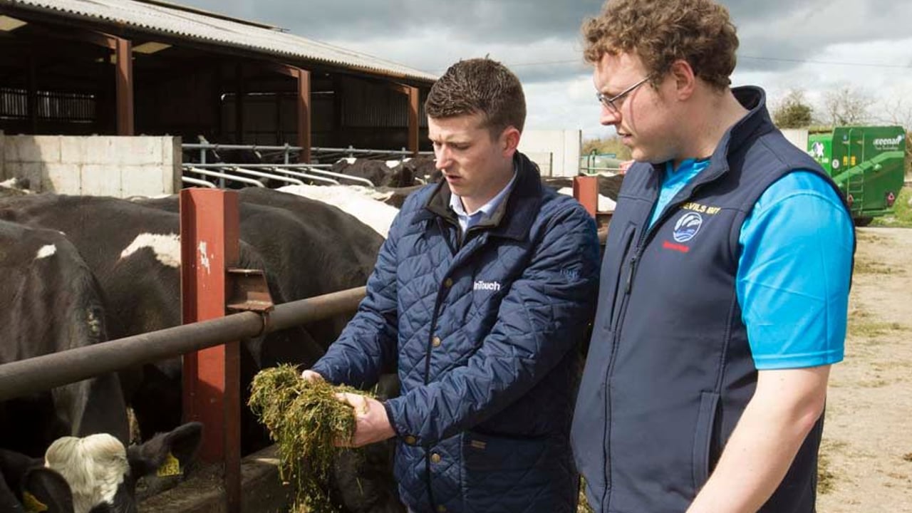 L-R:  Mark Moloney, InTouch feeding specialist; and Joseph Maher, Roscrea, Co. Tipperary