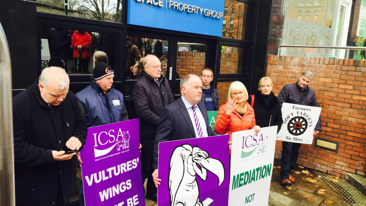 Farmer protest calls for 'unity against vulture funds' in Dublin