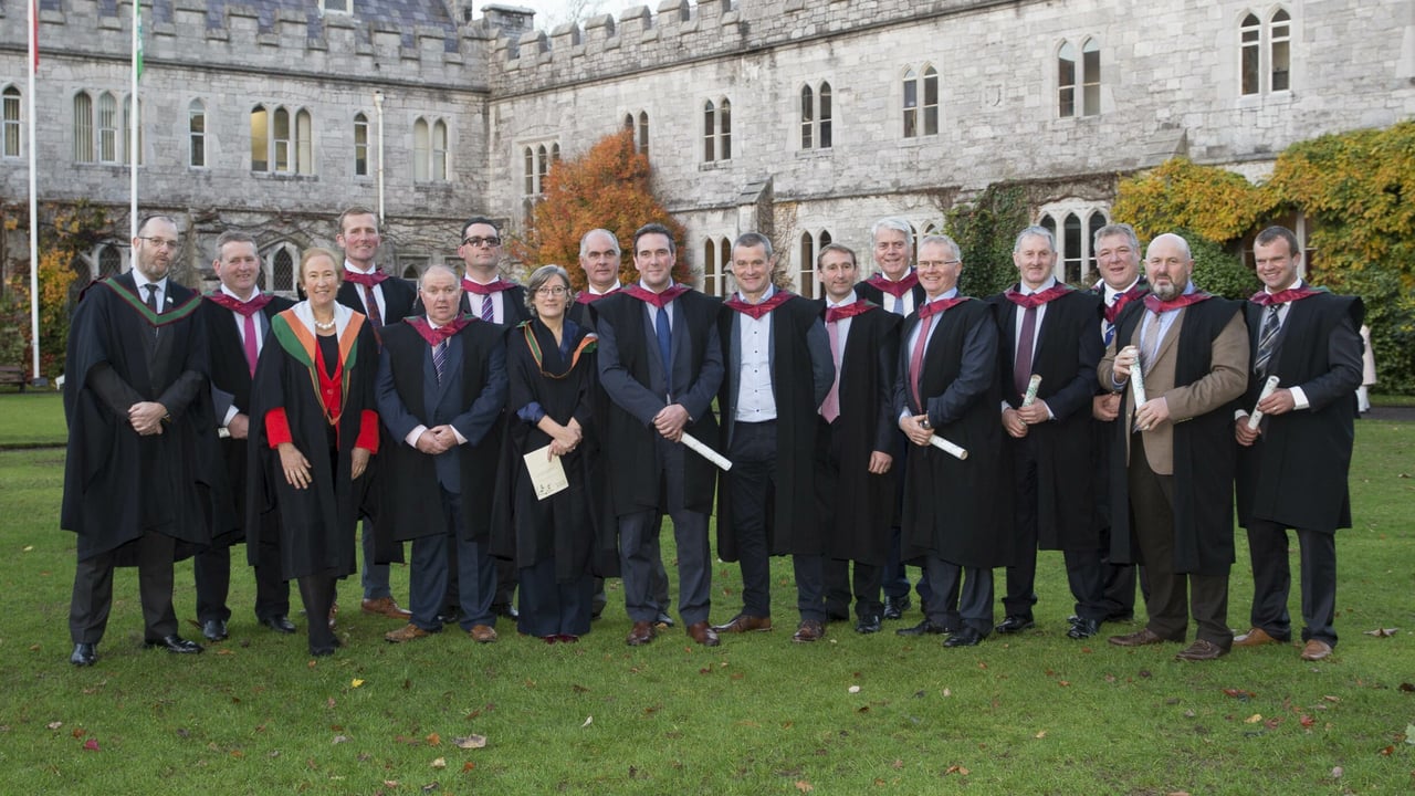 L-R:  TJ Flanagan ,ICOS; Oliver Neville, Lakeland; Mary McCarthy-Buckley, UCC; Gerry Culligan, Kerry; Donal Hurley, Bandon; Kevin Callinan, Aurivo; Bridget Carroll, UCC; Vincent O’Donovan, Bandon; Colin Kelso, Lakeland; Patrick Whyte, Centenary Thurles; Andrew McHugh, Lakeland; Patsy Ahearn, Glanbia; Con Murphy, Kerry; Gerard O’Dwyer, Dairygold; Billy Goodburn, ICOS; Jerome O’Mahony, Drinagh; and Martin O’Driscoll, Lisavaird