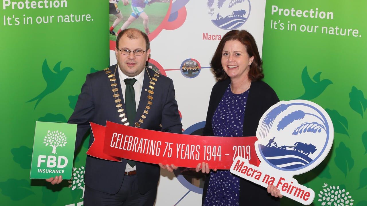 L-R: Macra na Feirme president, James Hely; Fiona Muldoon, FBD Insurance 