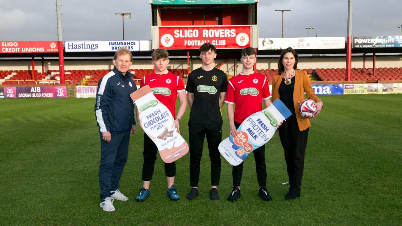 L-R: Liam Buckley, Sligo Rovers manager; Daniel O'Toole; Gearoid Mulligan; Adam Lynch; and Karen McGarty, communications and brand manager, Aurivo