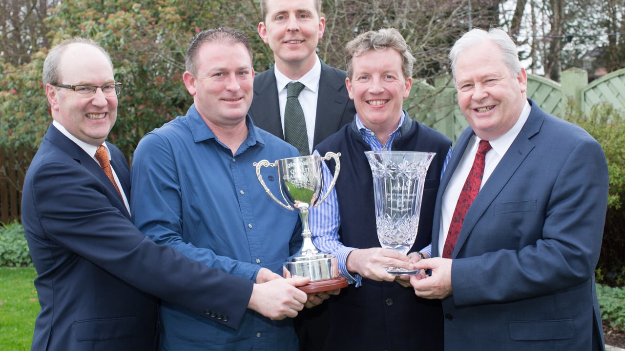 Overall winner Richard Thomson-Moore and farm manager Colm O'Flaherty receive the award from Sean Molloy, chief agri-business growth officer; John Kealy, head of grains; and Martin Keane, Glanbia chairman. Image source: Alf Harvey