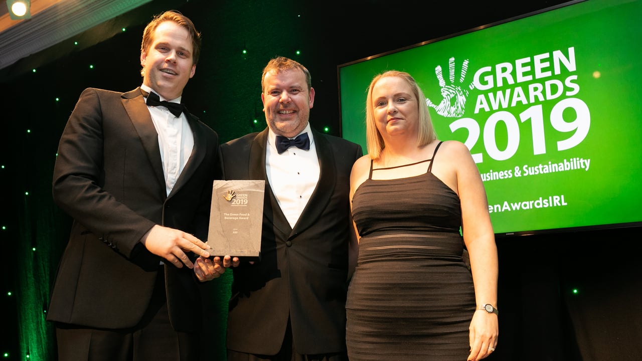 L-R: Barry O' Donovan (ABP); award presenter Geoff Codd (Energia); and Colette Carter (ABP)
