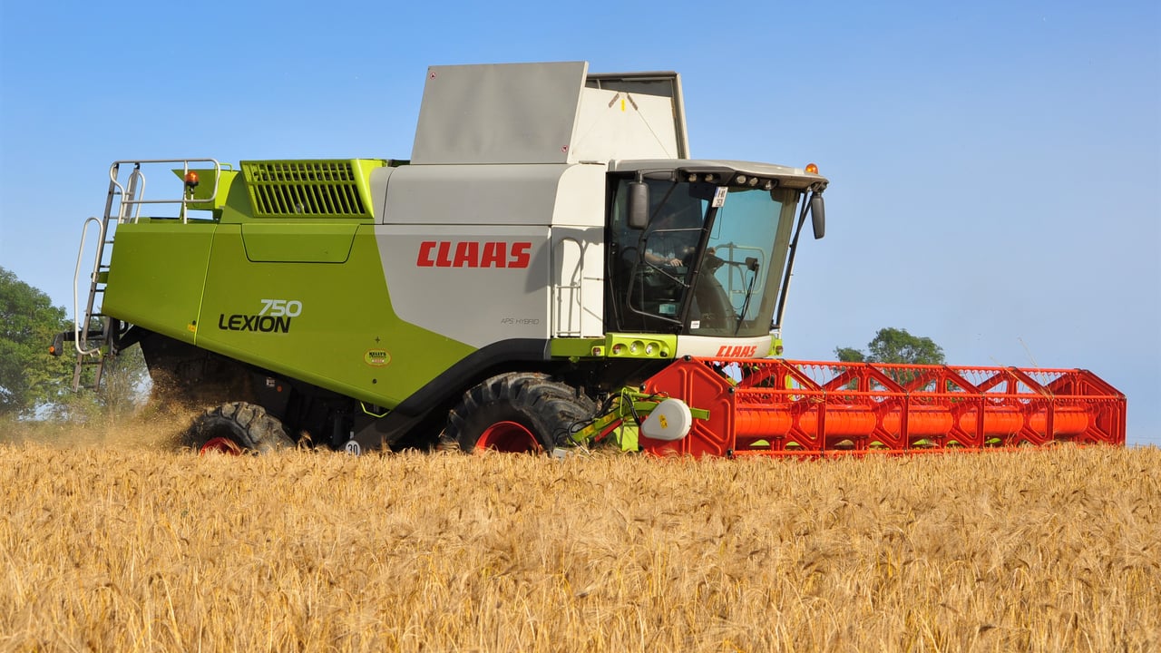 Claas and Continental field-test 'smart' drive-belts for combines