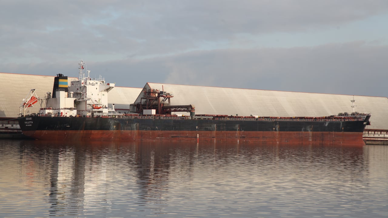 This ship was being filled with 64,000t of barley this week at Bristol Port