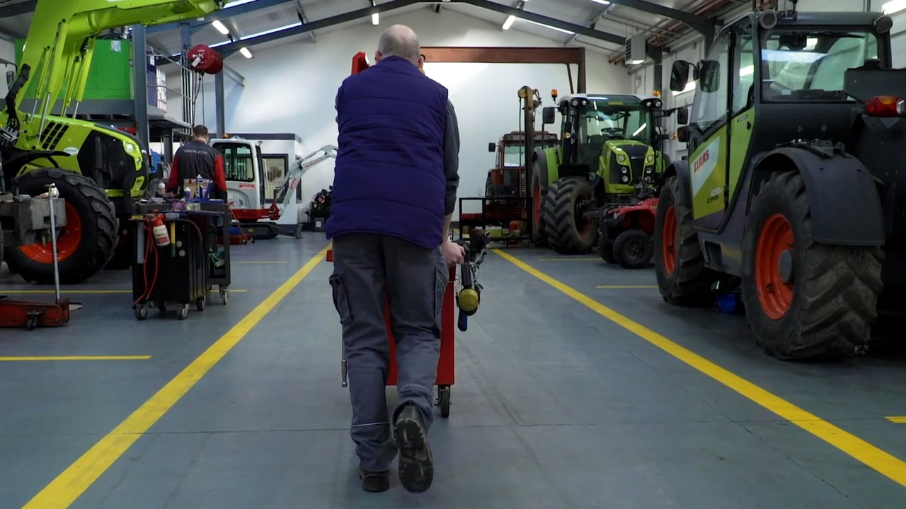 AgriLand takes a tour around the new tractor workshop in Breens Farm Machinery (Cashel)