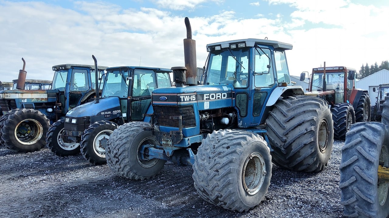 Pics: Bord na Móna to hold public auction of surplus machinery
