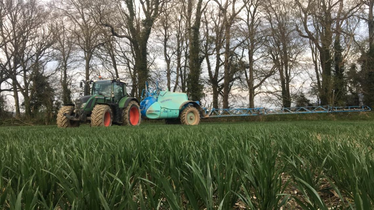 Farmers have been busy spraying when conditions allow. The image above was sent in from David Quinlan as part of Arable April. He was applying Pacifica and Cameo Max to winter wheat in Co. Tipperary