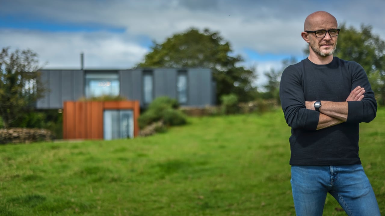 'Starchitect' farmer builds skin cancer awareness