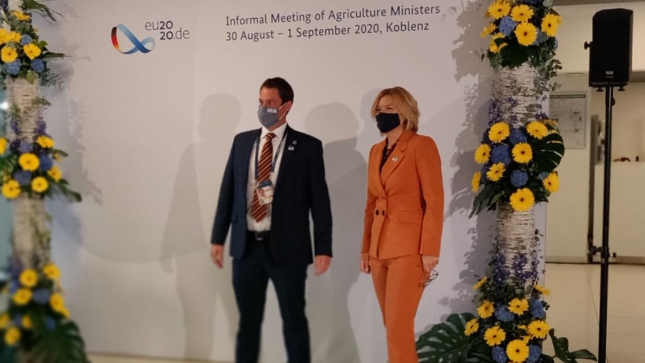 L-R: CEJA president Jannes Maes; and German Minister for Agriculture Julia Kloeckner. Image source: CEJA