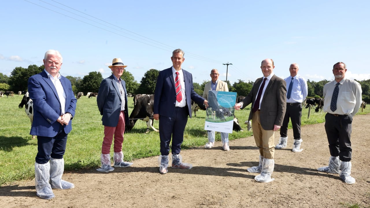 Minister Edwin Poots (centre) with members of the TB Eradication Partnership (TBEP)